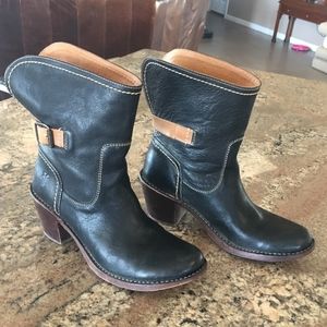Frye womens boots